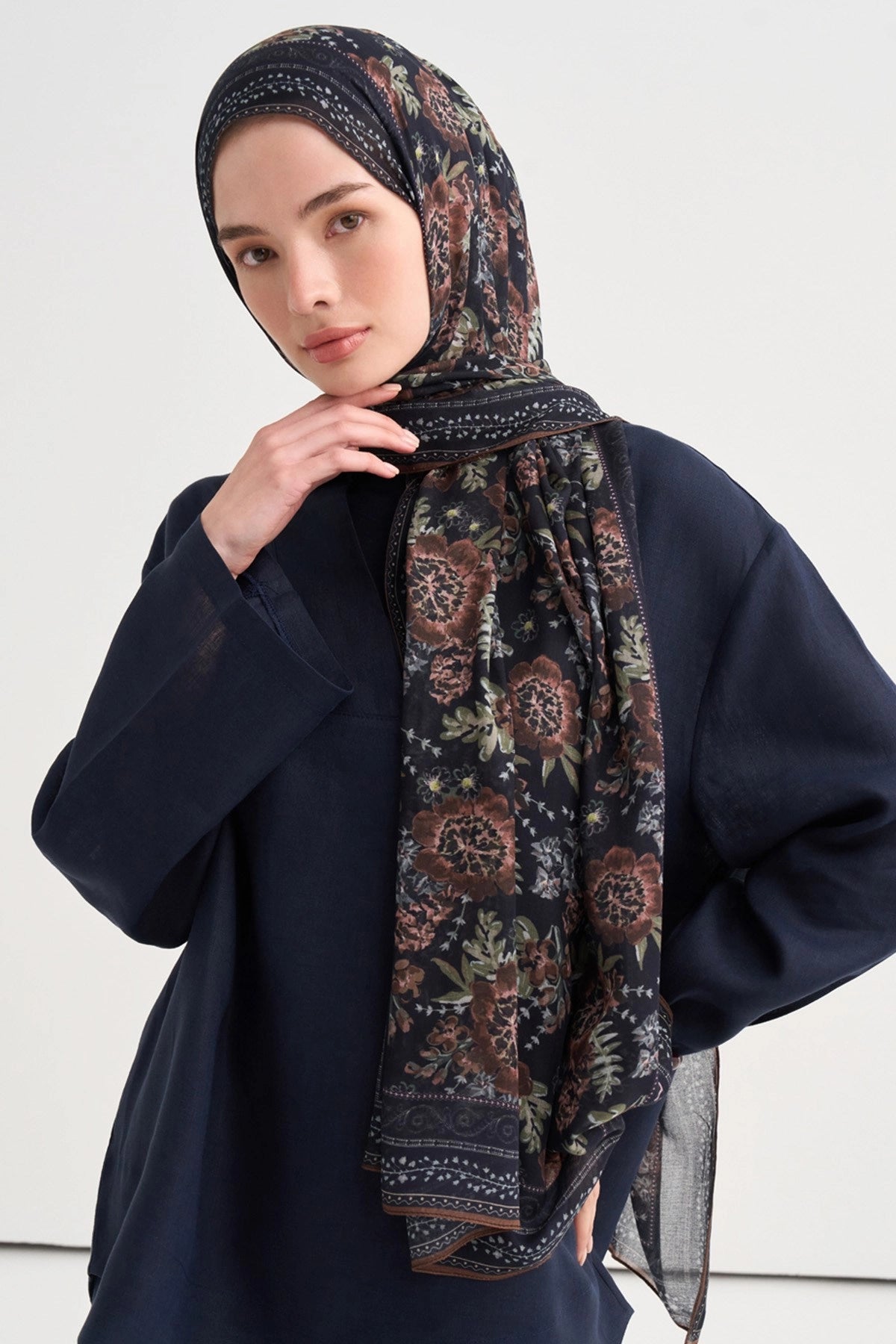 Mirelle Aria Viscose Scarf – Coffee