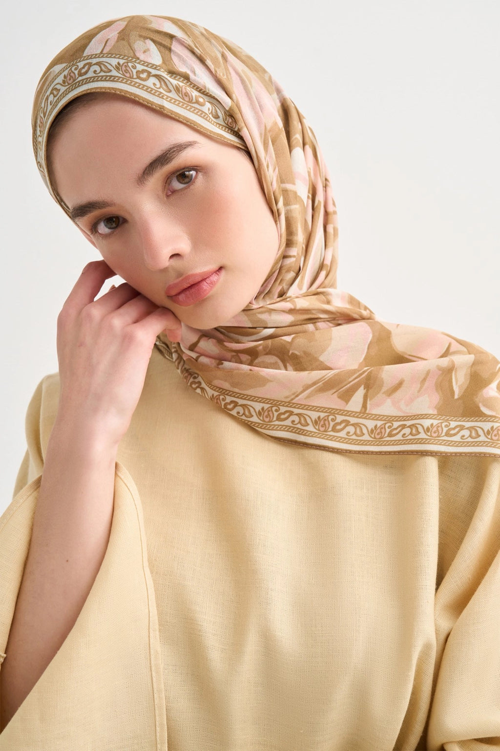 Rosalie Aria Viscose Scarf – Beige