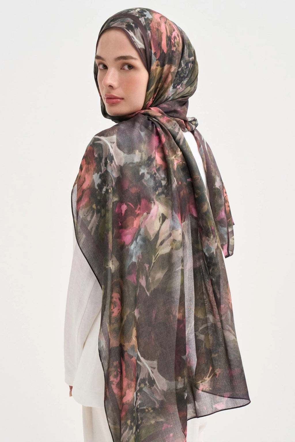 Elara Aria Viscose Scarf – Burgundy