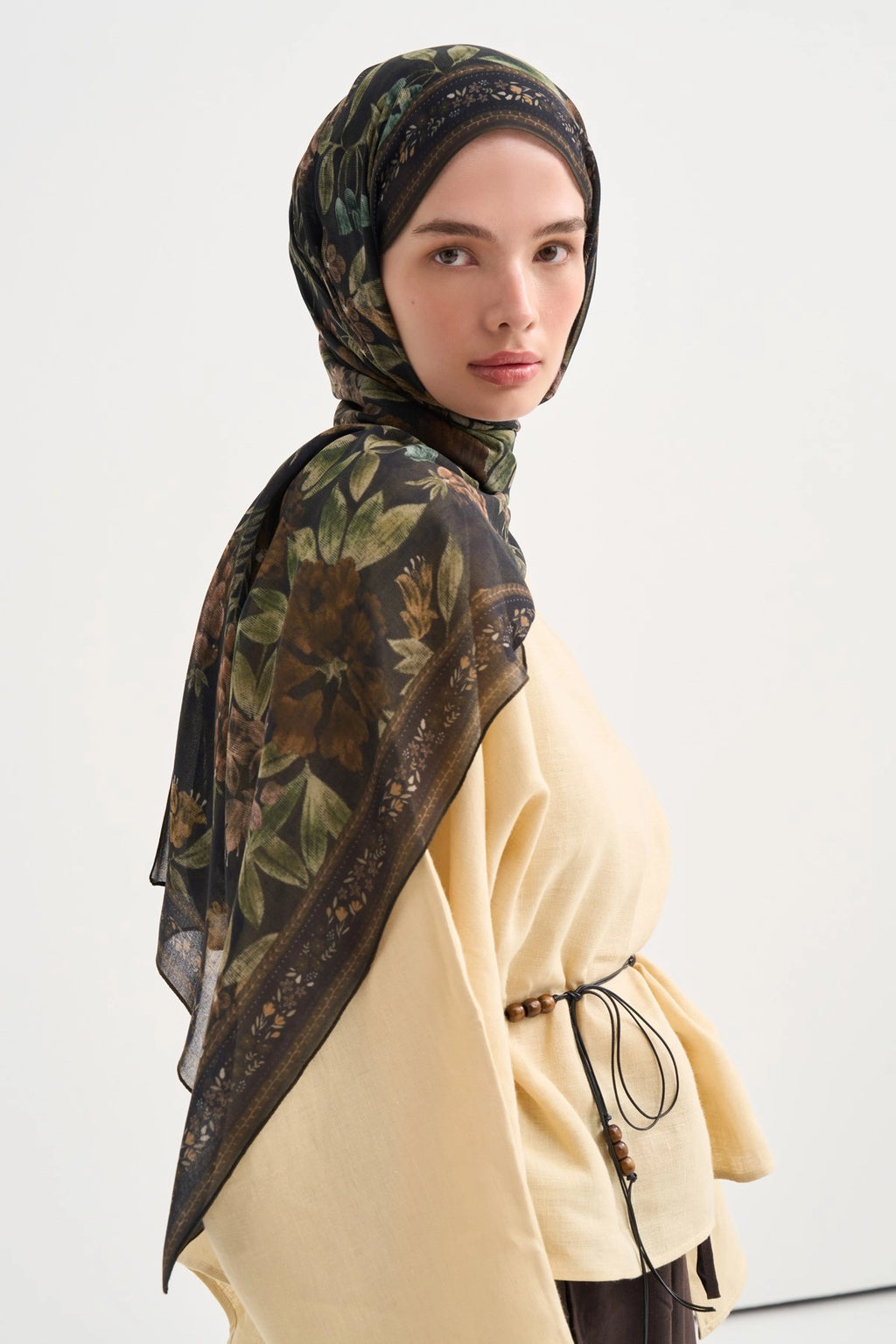 Solene Aria Viscose Scarf – Brown