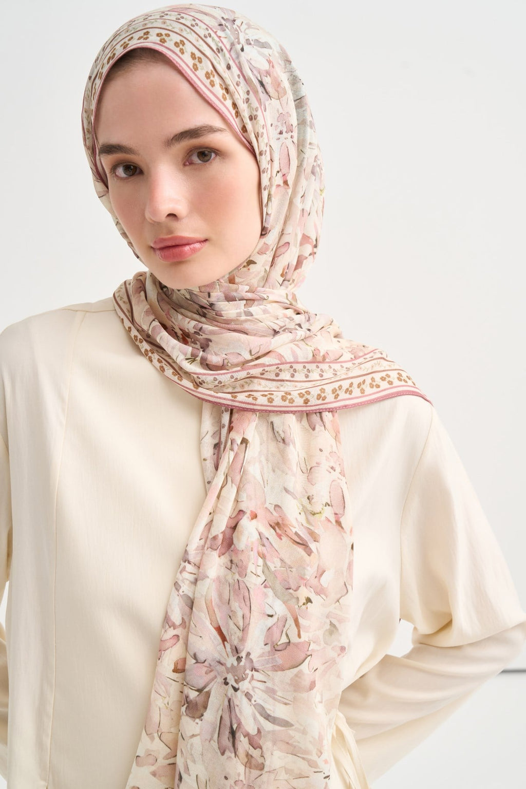 Lavena Aria Viscose Scarf – Cream