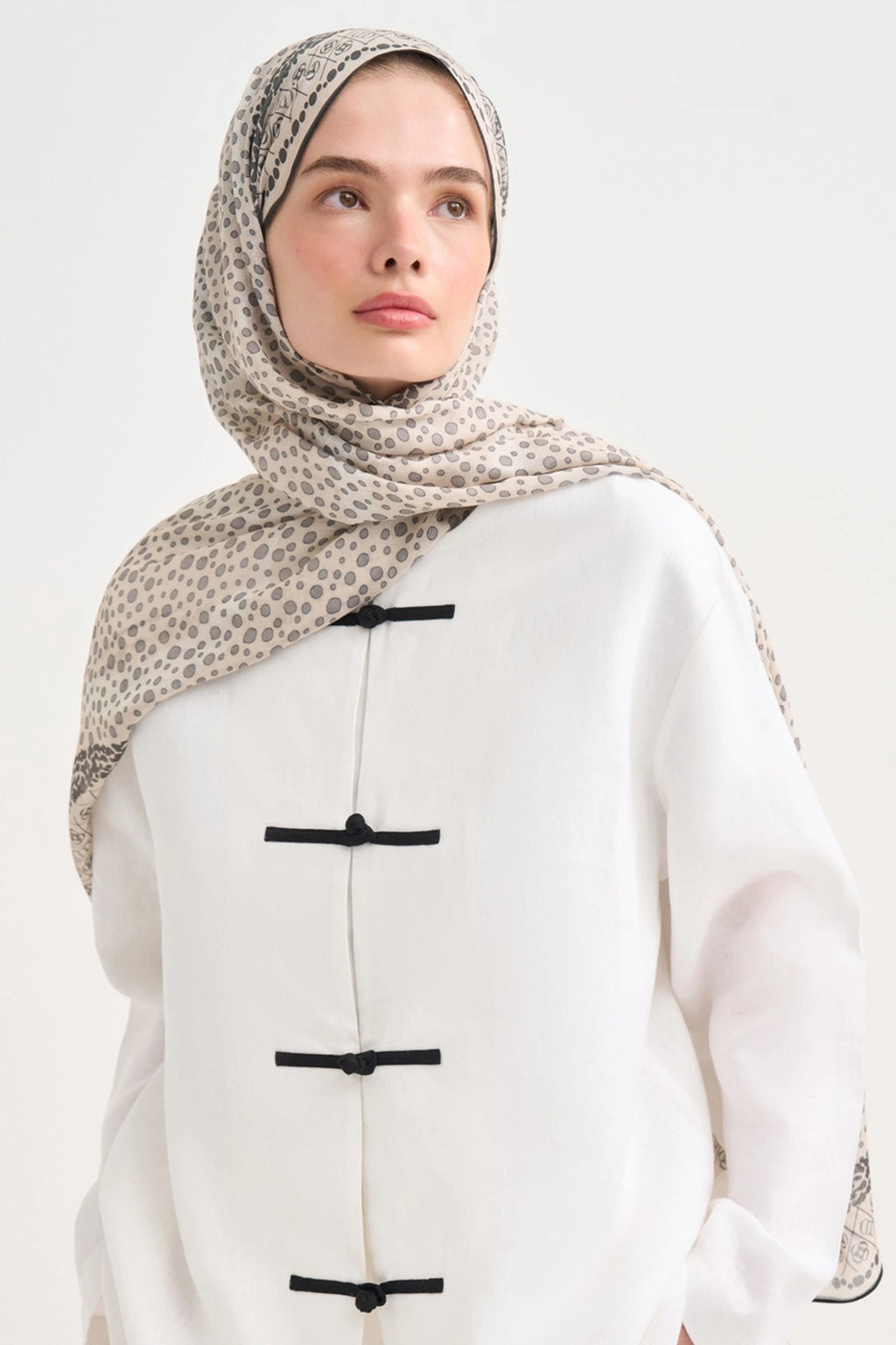 Lunara Aria Viscose Scarf – Cream