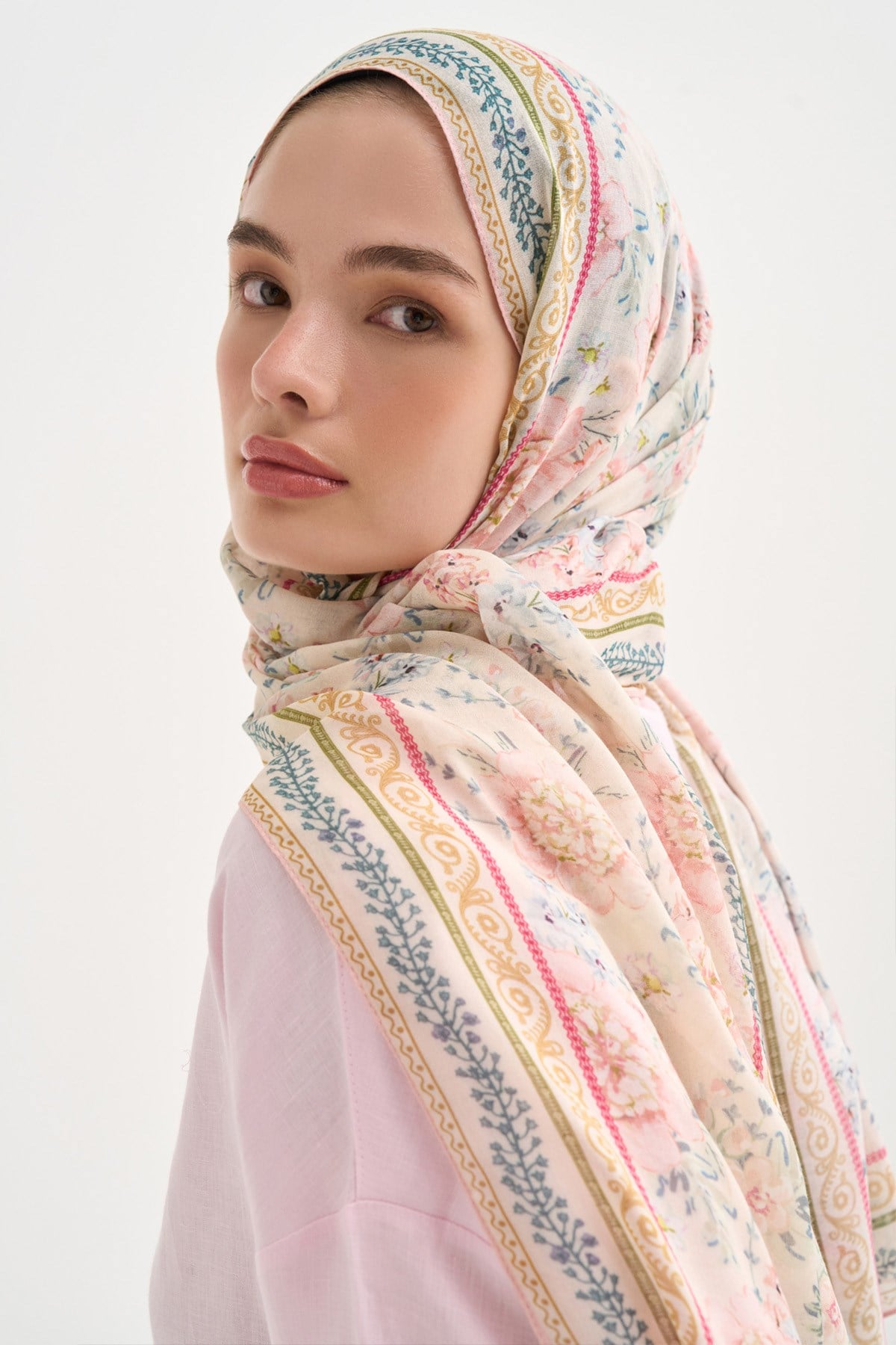 Mirelle Aria Viscose Scarf – Cream
