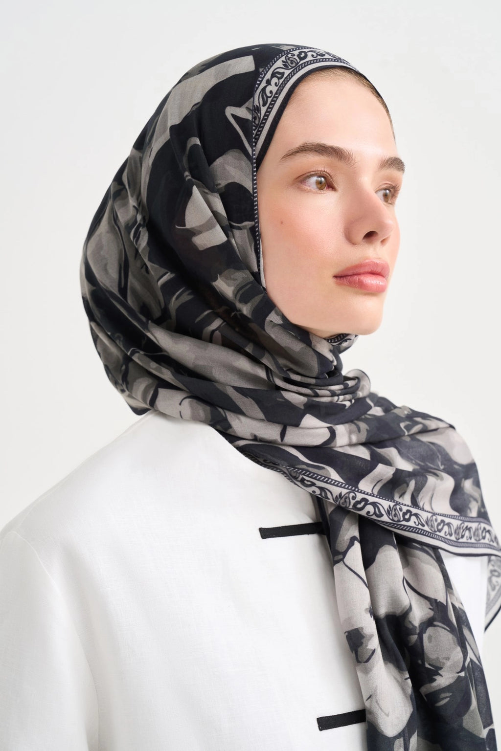 Rosalie Aria Viscose Scarf – Black