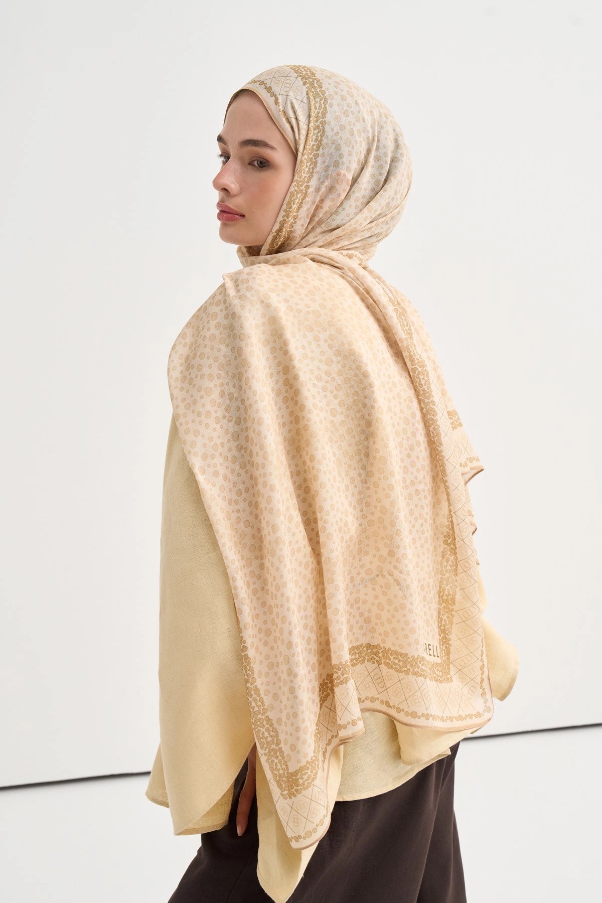 Lunara Aria Viscose Scarf – Yellow