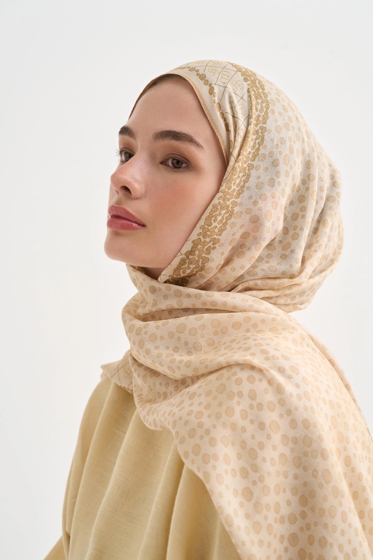 Lunara Aria Viscose Scarf – Yellow